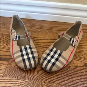 Burberry Kids Tan and Red Plaid Dress Shoes GORGEOUS!